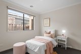 https://images.listonce.com.au/custom/160x/listings/1-phalaris-park-drive-lovely-banks-vic-3213/430/01551430_img_11.jpg?nb0dTwNWZ3E