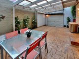 https://images.listonce.com.au/custom/160x/listings/1-phyllis-street-elwood-vic-3184/617/01793617_img_06.jpg?ij33TCaKTA8