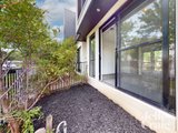 https://images.listonce.com.au/custom/160x/listings/1-pixel-circuit-coburg-north-vic-3058/309/01852309_img_09.jpg?wA1PSRcgLDY