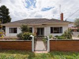 https://images.listonce.com.au/custom/160x/listings/1-pleasant-street-castlemaine-vic-3450/370/00616370_img_02.jpg?B5TbaBGT9EM