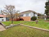 https://images.listonce.com.au/custom/160x/listings/1-pleasant-street-castlemaine-vic-3450/370/00616370_img_13.jpg?xDfAWP2T5dI