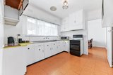 https://images.listonce.com.au/custom/160x/listings/1-poole-street-burwood-vic-3125/540/01661540_img_05.jpg?ur95DNpAg3k