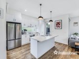 https://images.listonce.com.au/custom/160x/listings/1-portofino-close-mooroolbark-vic-3138/955/01525955_img_05.jpg?87oP-QwjMug