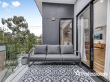 https://images.listonce.com.au/custom/160x/listings/1-portofino-close-mooroolbark-vic-3138/955/01525955_img_11.jpg?dMcu3zo1VrE