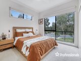 https://images.listonce.com.au/custom/160x/listings/1-portofino-close-mooroolbark-vic-3138/955/01525955_img_12.jpg?zS5_yAT-pQs