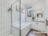 https://images.listonce.com.au/custom/160x/listings/1-portofino-close-mooroolbark-vic-3138/955/01525955_img_13.jpg?n8vjKx1Nvsc