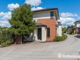 https://images.listonce.com.au/custom/160x/listings/1-prestige-close-mooroolbark-vic-3138/524/01526524_img_01.jpg?tAb24DOwT7U