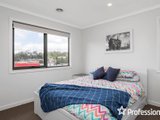 https://images.listonce.com.au/custom/160x/listings/1-prestige-close-mooroolbark-vic-3138/524/01526524_img_05.jpg?Cg9g-jvFFaU