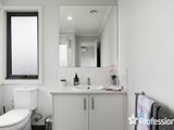 https://images.listonce.com.au/custom/160x/listings/1-prestige-close-mooroolbark-vic-3138/524/01526524_img_07.jpg?vN0Azc9WtVk