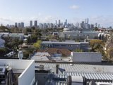 https://images.listonce.com.au/custom/160x/listings/1-princes-place-port-melbourne-vic-3207/924/01087924_img_11.jpg?SQoRHmbthB0