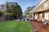 https://images.listonce.com.au/custom/160x/listings/1-regina-street-kilsyth-vic-3137/460/01592460_img_16.jpg?2KV0XxT6FYM