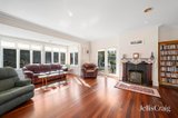https://images.listonce.com.au/custom/160x/listings/1-ronald-street-mitcham-vic-3132/119/01950119_img_03.jpg?PfihqGm5cC0