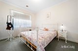https://images.listonce.com.au/custom/160x/listings/1-ronald-street-mitcham-vic-3132/119/01950119_img_10.jpg?r2PG2v_uTOY