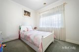 https://images.listonce.com.au/custom/160x/listings/1-ronald-street-mitcham-vic-3132/119/01950119_img_11.jpg?Mja5Grt12zc