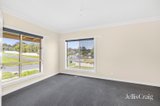 https://images.listonce.com.au/custom/160x/listings/1-rosewood-court-mount-helen-vic-3350/284/01951284_img_02.jpg?BkBRJtptIdE