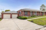 https://images.listonce.com.au/custom/160x/listings/1-rosewood-court-mount-helen-vic-3350/284/01951284_img_05.jpg?_Rb-AcgXwqE