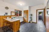 https://images.listonce.com.au/custom/160x/listings/1-rowe-street-castlemaine-vic-3450/913/01268913_img_04.jpg?P-9JnG_ZOy8