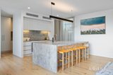 https://images.listonce.com.au/custom/160x/listings/1-russell-crescent-sorrento-vic-3943/957/01781957_img_03.jpg?n9SWAse1hkk