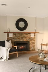https://images.listonce.com.au/custom/160x/listings/1-salmon-bay-patterson-lakes-vic-3197/581/01951581_img_07.jpg?_gMefAEFVxs