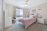 https://images.listonce.com.au/custom/160x/listings/1-salsburg-court-vermont-south-vic-3133/184/01661184_img_09.jpg?-LzaM1GhEI8