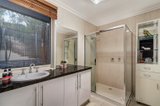 https://images.listonce.com.au/custom/160x/listings/1-saville-court-templestowe-vic-3106/334/00632334_img_07.jpg?hgt3D_uu_bQ