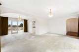 https://images.listonce.com.au/custom/160x/listings/1-sean-close-wheelers-hill-vic-3150/298/01911298_img_04.jpg?V_zjwXnZcrY