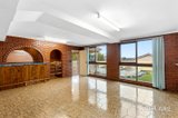 https://images.listonce.com.au/custom/160x/listings/1-sean-close-wheelers-hill-vic-3150/298/01911298_img_06.jpg?hNGlDXFTizI
