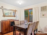 https://images.listonce.com.au/custom/160x/listings/1-seth-place-mount-evelyn-vic-3796/483/01526483_img_06.jpg?PYSNWWxYdsQ