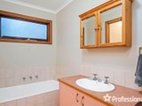 https://images.listonce.com.au/custom/160x/listings/1-seth-place-mount-evelyn-vic-3796/483/01526483_img_08.jpg?aIhCpk5w3to