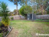 https://images.listonce.com.au/custom/160x/listings/1-seth-place-mount-evelyn-vic-3796/483/01526483_img_13.jpg?F_j8KGQz6uc