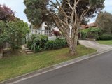 https://images.listonce.com.au/custom/160x/listings/1-shadowplay-road-mooroolbark-vic-3138/394/01525394_img_09.jpg?yLNVxXabwJA