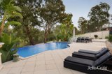 https://images.listonce.com.au/custom/160x/listings/1-sheoak-place-plenty-vic-3090/068/01938068_img_23.jpg?U3LgINoIhIg