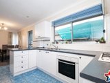 https://images.listonce.com.au/custom/160x/listings/1-shield-court-kilsyth-vic-3137/372/01526372_img_05.jpg?3nZk3vL1vps