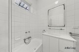 https://images.listonce.com.au/custom/160x/listings/1-shoobra-rd-elsternwick-vic-3185/648/01909648_img_08.jpg?MQ4sfouu7A8