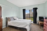 https://images.listonce.com.au/custom/160x/listings/1-stafford-street-herne-hill-vic-3218/937/01698937_img_06.jpg?Vx7xdRlnQ8A