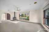 https://images.listonce.com.au/custom/160x/listings/1-sutton-street-redan-vic-3350/728/01924728_img_04.jpg?-aXKljYBkdI