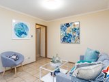 https://images.listonce.com.au/custom/160x/listings/1-tallarook-court-croydon-hills-vic-3136/456/01529456_img_10.jpg?0JTPQKoNbRE