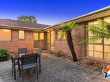 https://images.listonce.com.au/custom/160x/listings/1-tallarook-court-croydon-hills-vic-3136/456/01529456_img_17.jpg?7ABLa_BAbbQ