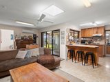 https://images.listonce.com.au/custom/160x/listings/1-tavistock-court-hamlyn-heights-vic-3215/374/01552374_img_04.jpg?ArAGh1sVdZc