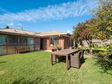 https://images.listonce.com.au/custom/160x/listings/1-tavistock-court-hamlyn-heights-vic-3215/374/01552374_img_07.jpg?hEyD-9FrrhY