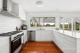 https://images.listonce.com.au/custom/160x/listings/1-tettenhall-ridge-belmont-vic-3216/557/01949557_img_08.jpg?blPdwKSNzBc