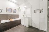 https://images.listonce.com.au/custom/160x/listings/1-thames-promenade-chelsea-vic-3196/017/01821017_img_11.jpg?P0AulfPlvYc
