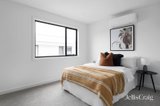 https://images.listonce.com.au/custom/160x/listings/1-the-crescent-ascot-vale-vic-3032/552/01815552_img_08.jpg?FvLn2d-cGPk