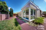 https://images.listonce.com.au/custom/160x/listings/1-trumper-street-camberwell-vic-3124/535/01624535_img_03.jpg?iZptiMKa9CA