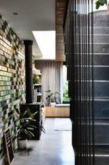https://images.listonce.com.au/custom/160x/listings/1-tudor-st-richmond-vic-3121/461/01717461_img_04.jpg?PszhQ9rYAuM
