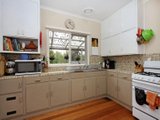 https://images.listonce.com.au/custom/160x/listings/1-tweed-street-ringwood-east-vic-3135/798/00620798_img_05.jpg?DZIiqHN-jh4