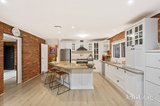 https://images.listonce.com.au/custom/160x/listings/1-upton-court-ringwood-vic-3134/937/01808937_img_10.jpg?oNDe9DRswmw