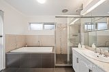 https://images.listonce.com.au/custom/160x/listings/1-upton-court-ringwood-vic-3134/937/01808937_img_14.jpg?M9uSLNM1rJo