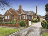 https://images.listonce.com.au/custom/160x/listings/1-venice-street-box-hill-south-vic-3128/173/01685173_img_01.jpg?fqDqzTYvofk