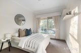 https://images.listonce.com.au/custom/160x/listings/1-victoria-close-eltham-vic-3095/909/01843909_img_12.jpg?_HfIVkJL3ds